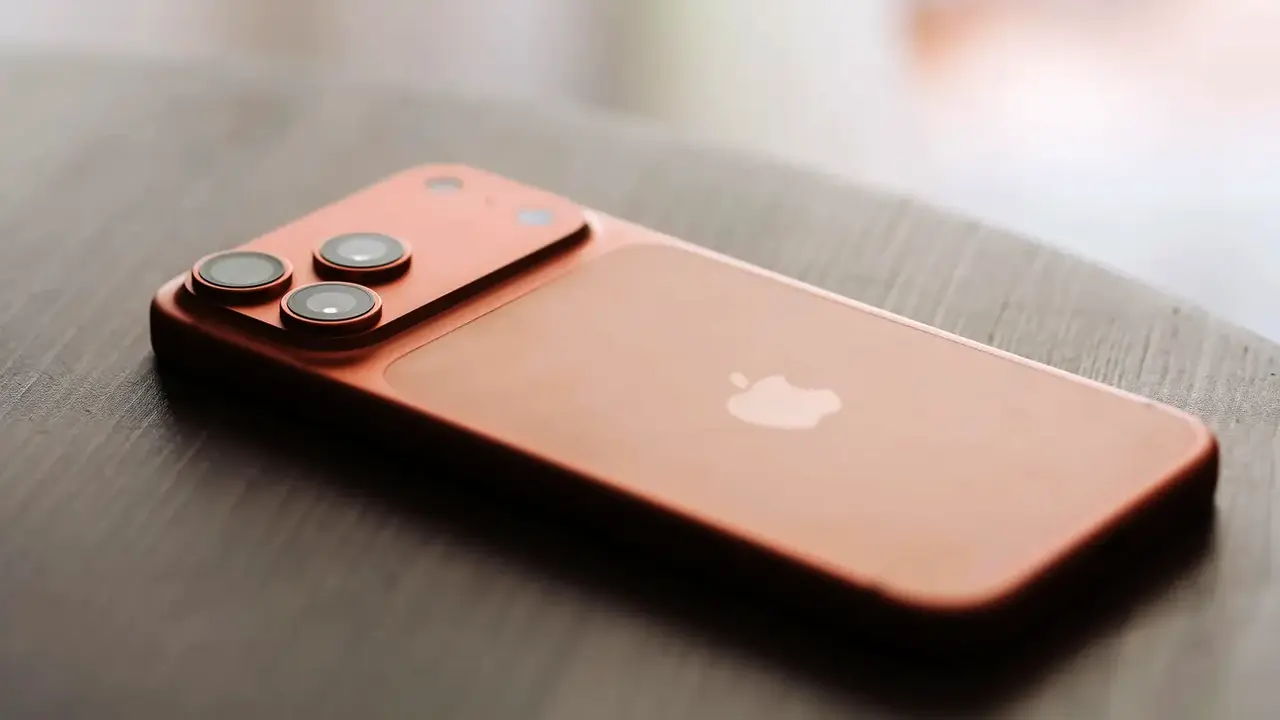هل ستعزز زيادة سعر iPhone 18 Pro Max أرباح Apple بشكل كبير؟